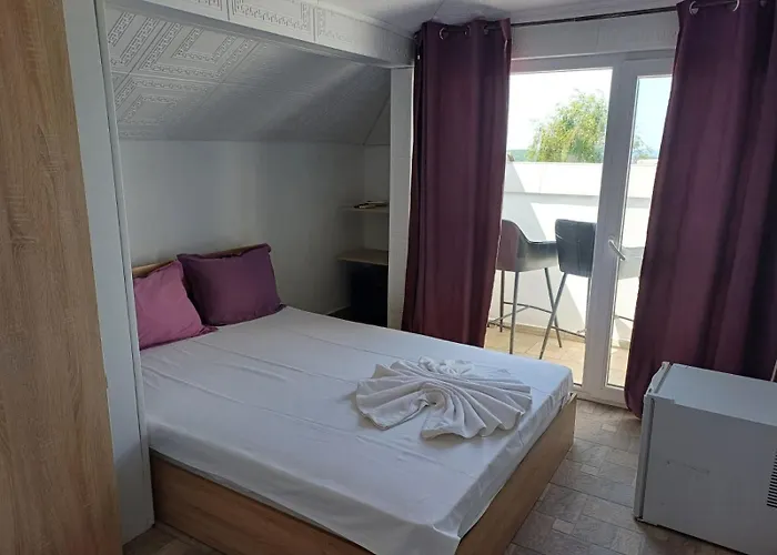 Konukevi крин Sinemoretz